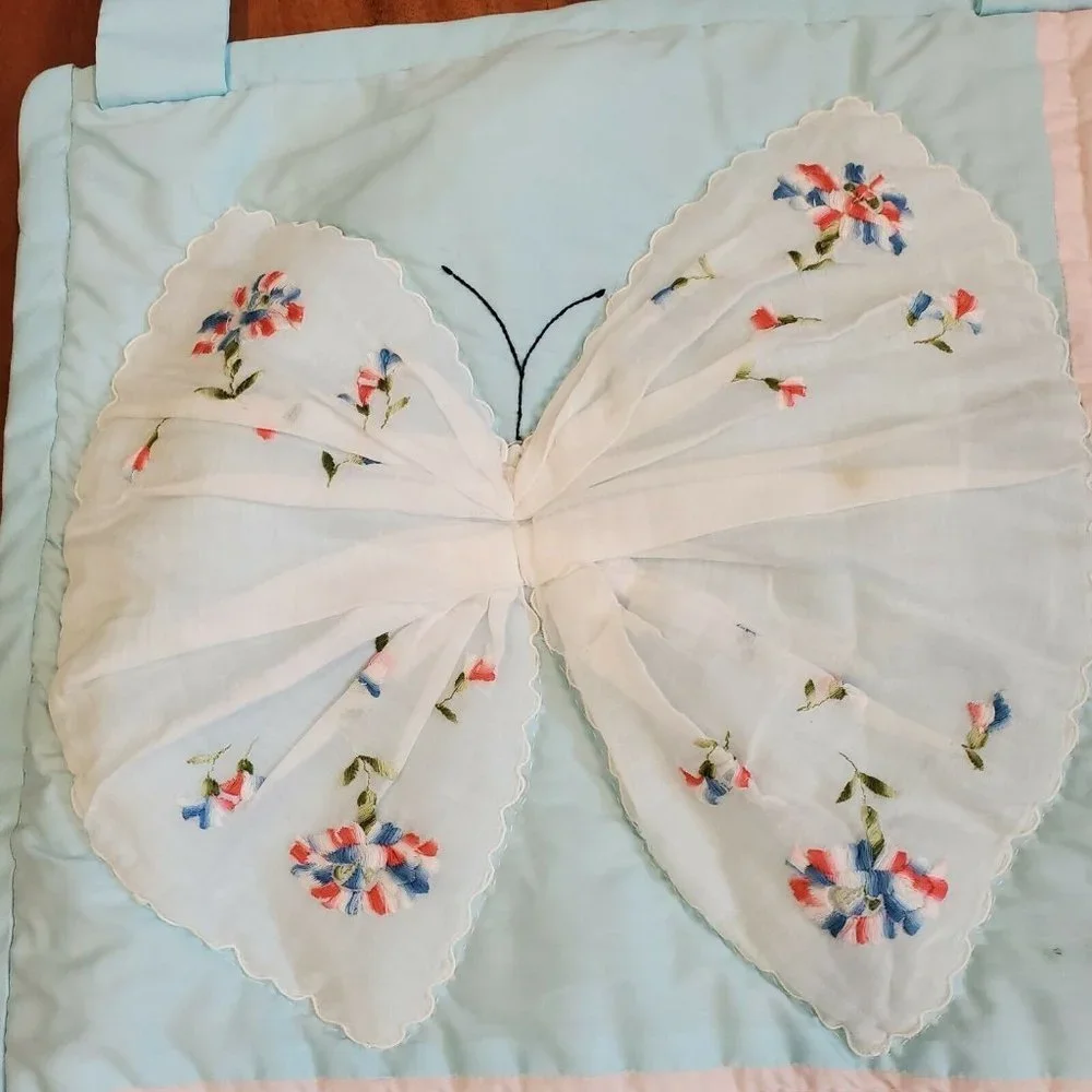 Vintage Butterfly‎ Floral Quilt Tapestry Embroidered Pastel Blue Pink 42 x 42